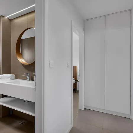 Apartment No 18