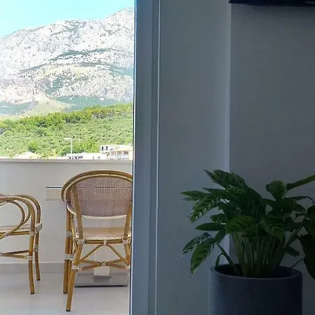 No 18 Apartment