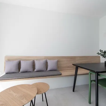 No 18 Apartment *