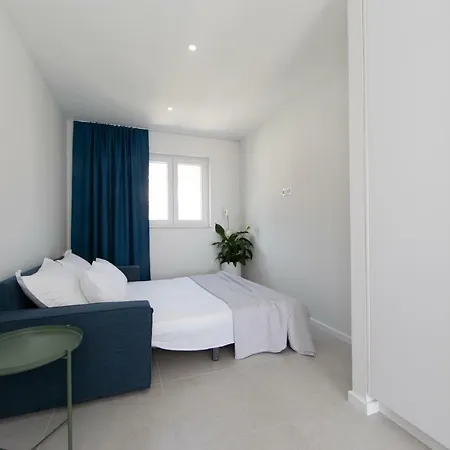 No 18 Apartmán *