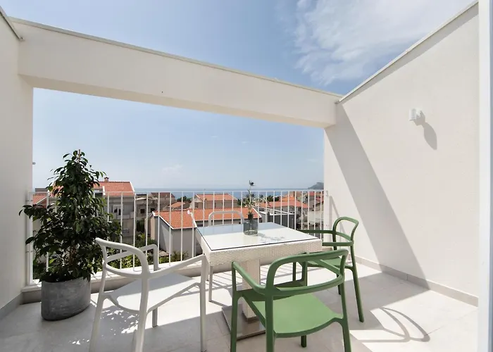 No 18 Appartamento Tučepi